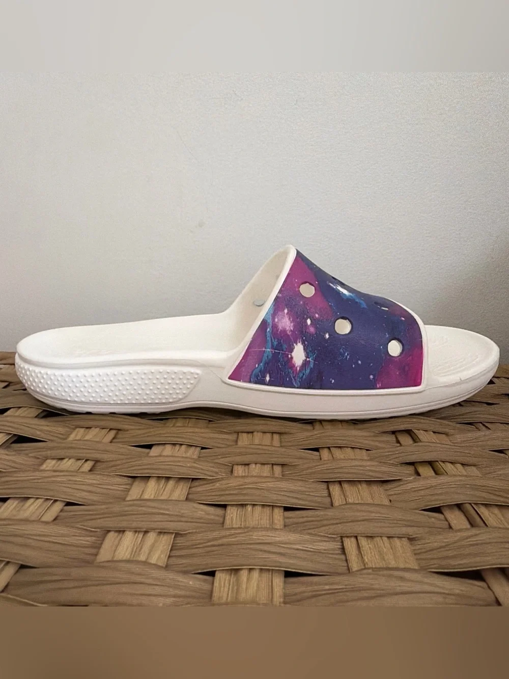 Crocs Classic Out of This World Slides Women’s 12 Men’s 10 Galaxy Cloud Sandal
